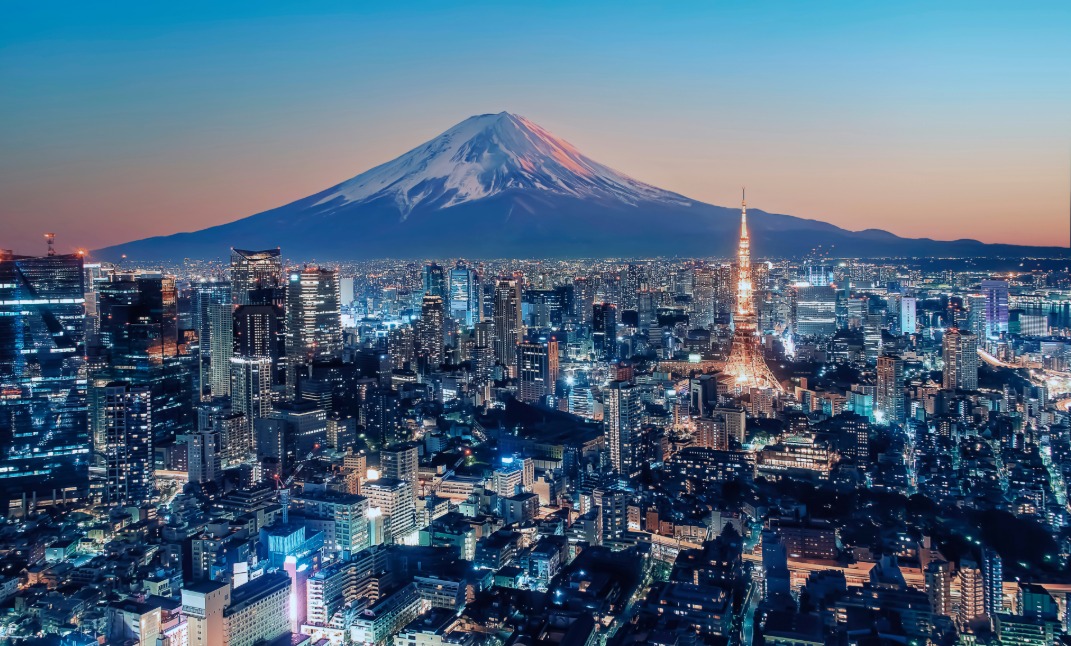 Tokyo skyline with Tokyo Tower and Mount Fuji representing Japan technology market